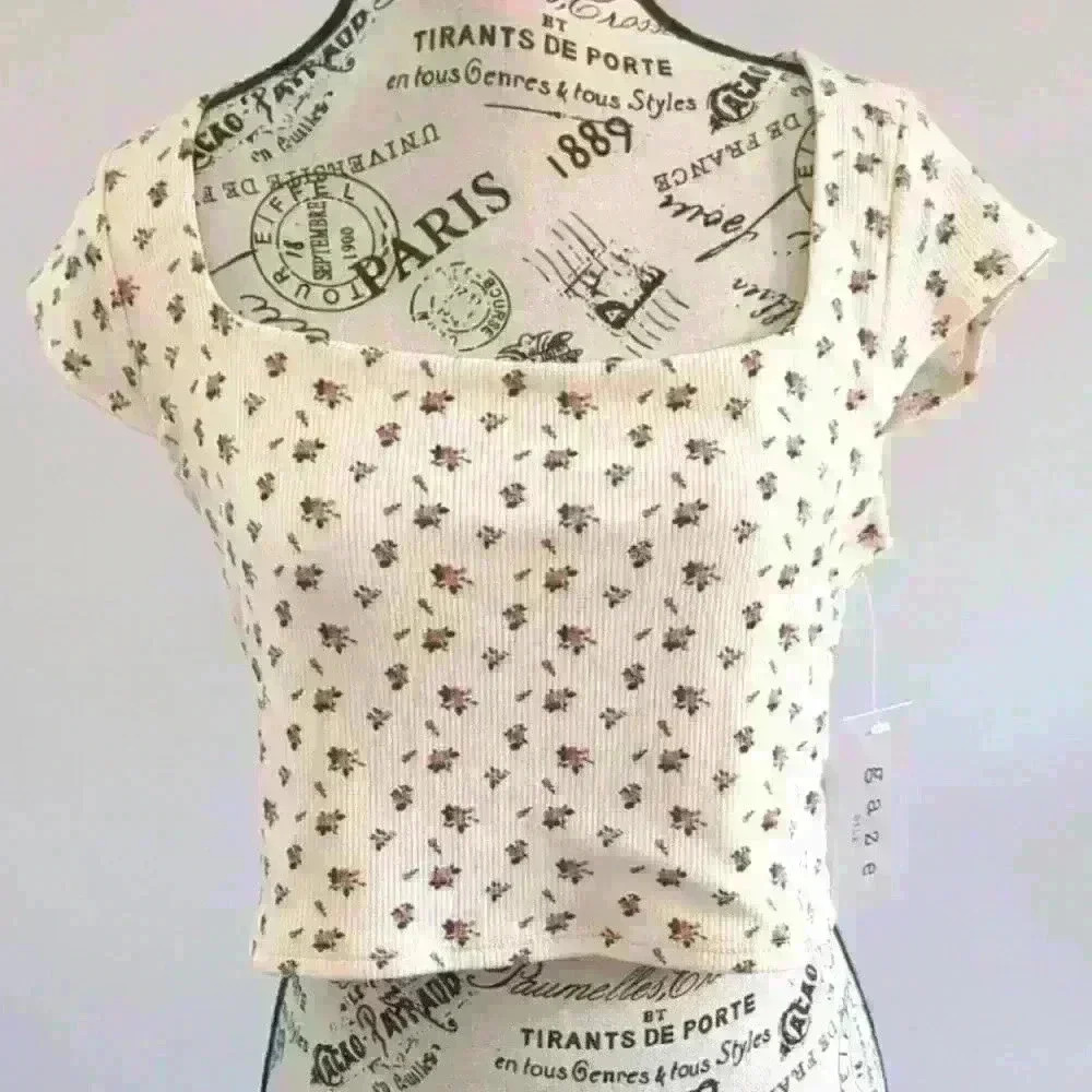 GAZE | Women's Cream Square  Neck Ribbed Sleeveless Crop Top